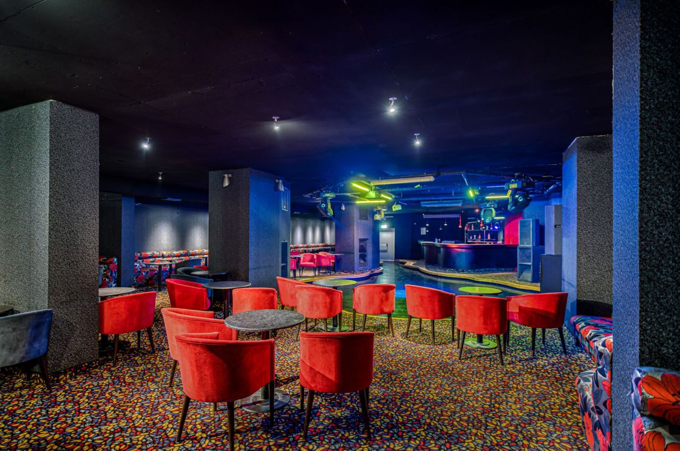 Bar