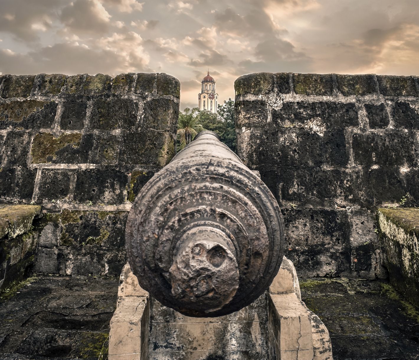 Témoin du passé colonial espagnol du pays, le vieux Manille saura vous surprendre.