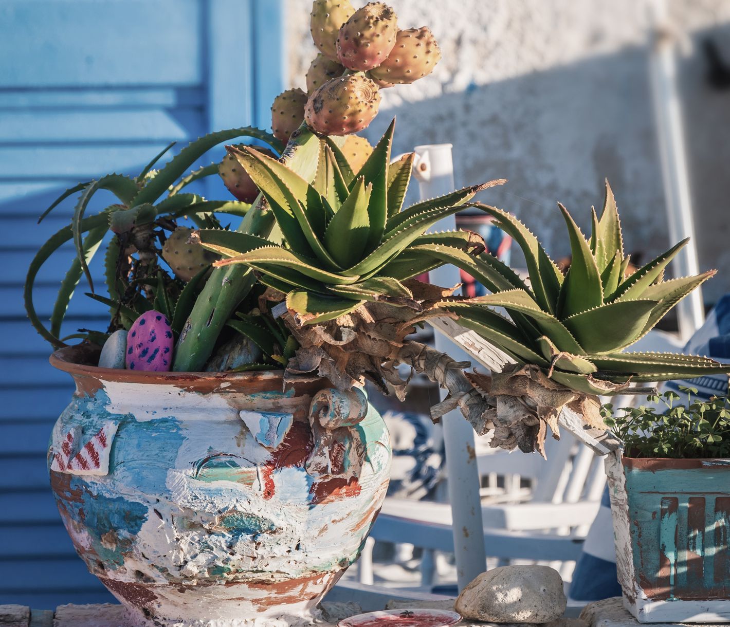 Sizilianische Keramik in den typischen Farben Blau, Weiss und Gelb