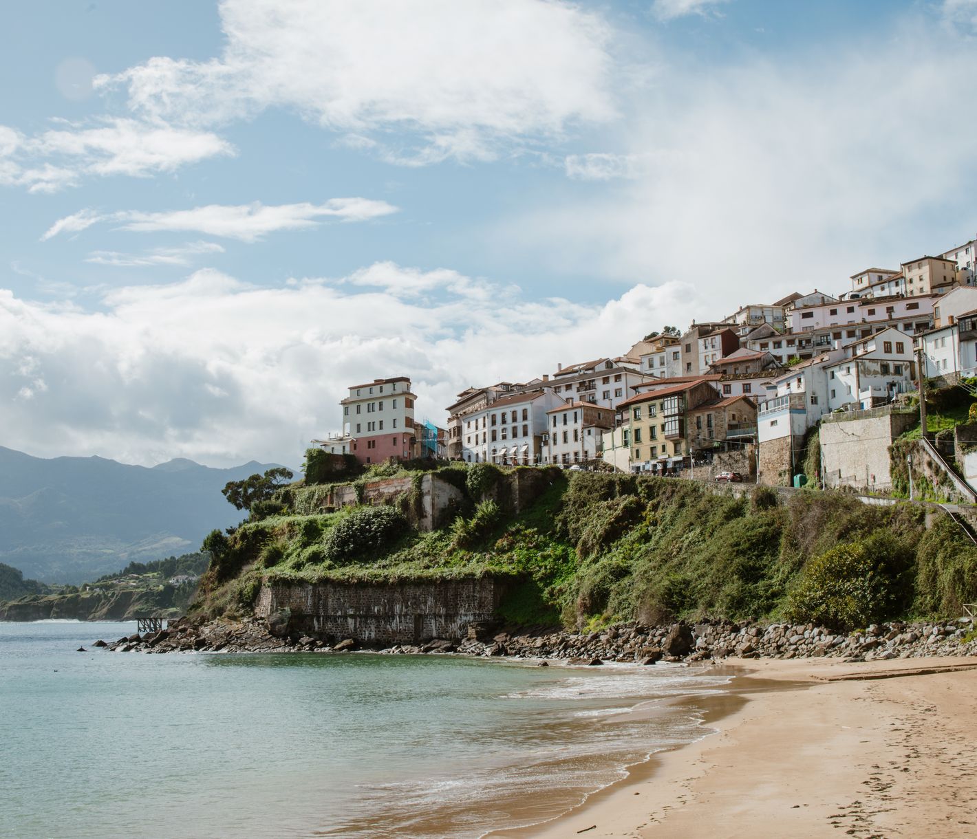 Der Fischerort Llastres zählt zu den schönsten Küstendörfern an der östlichen Küste Asturiens.