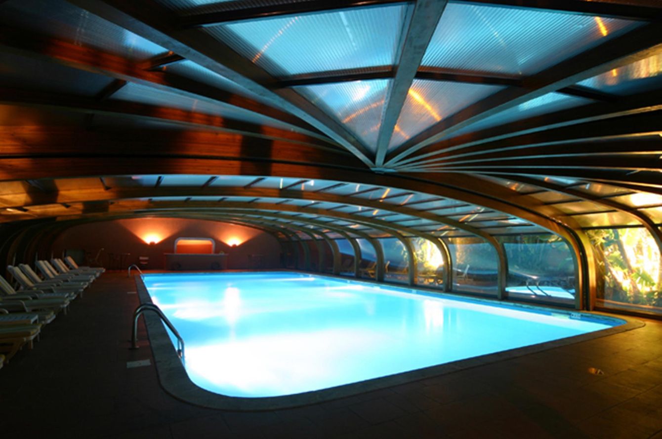 Piscine intérieure