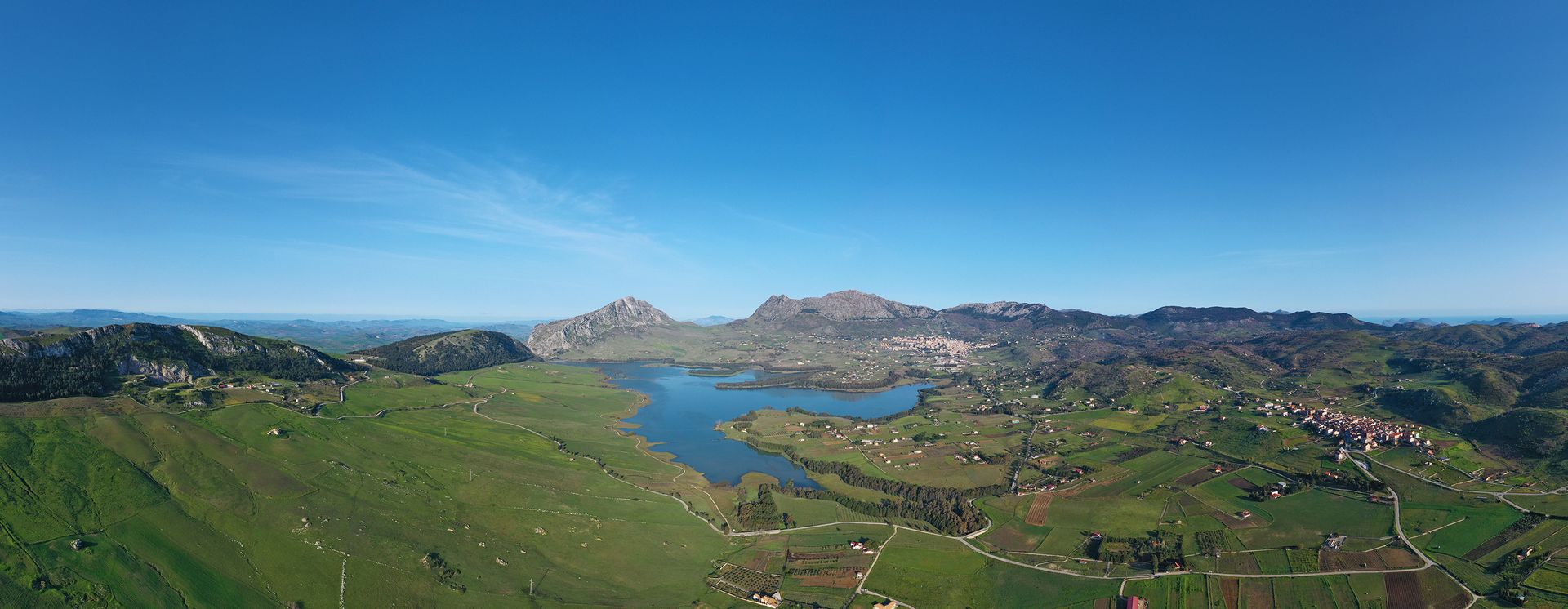 Blick über Piana degli Albanesi