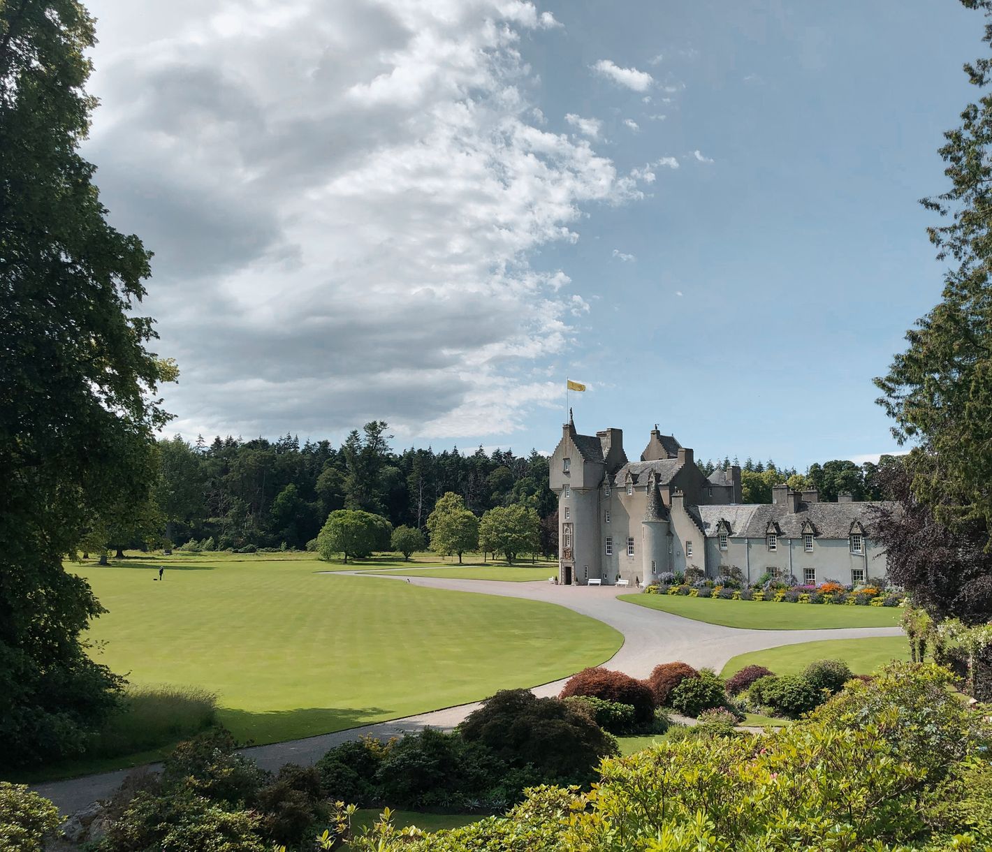 Ballindalloch Castle