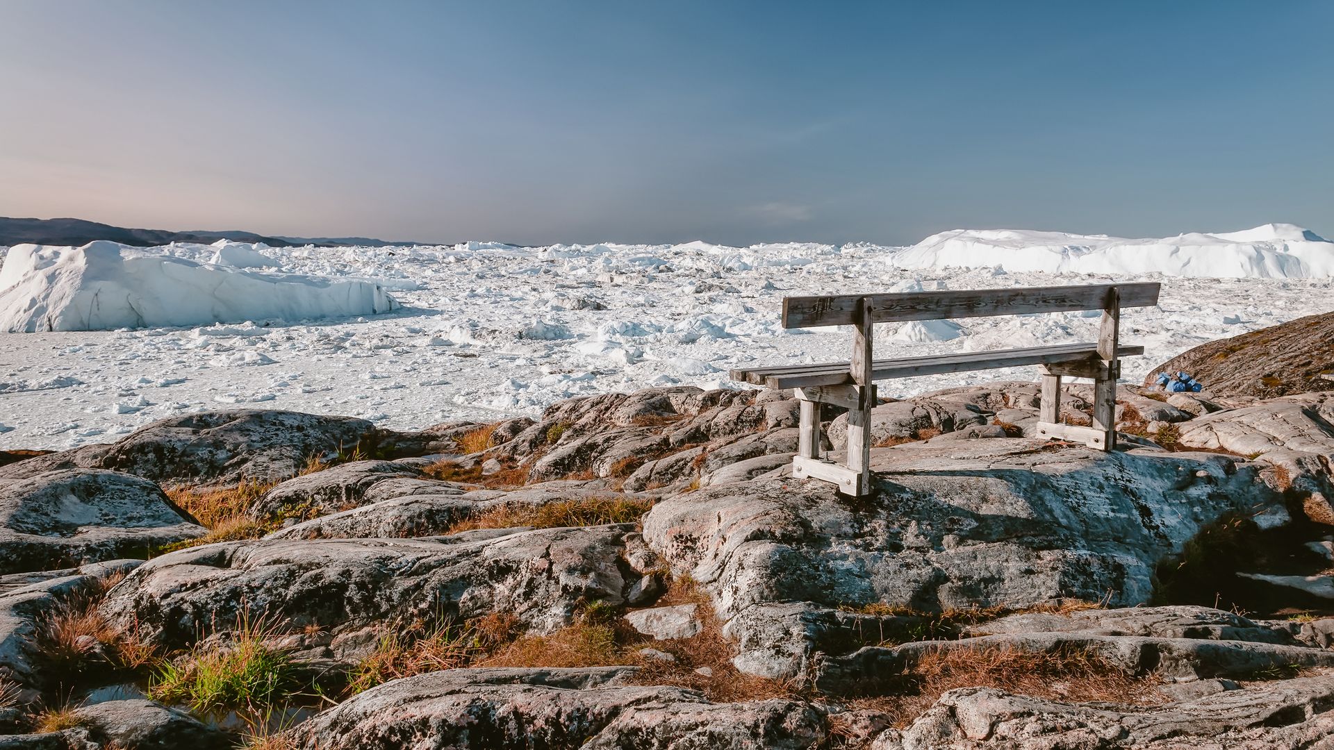Stundenlang die Eisberge im Eisfjord beobachten