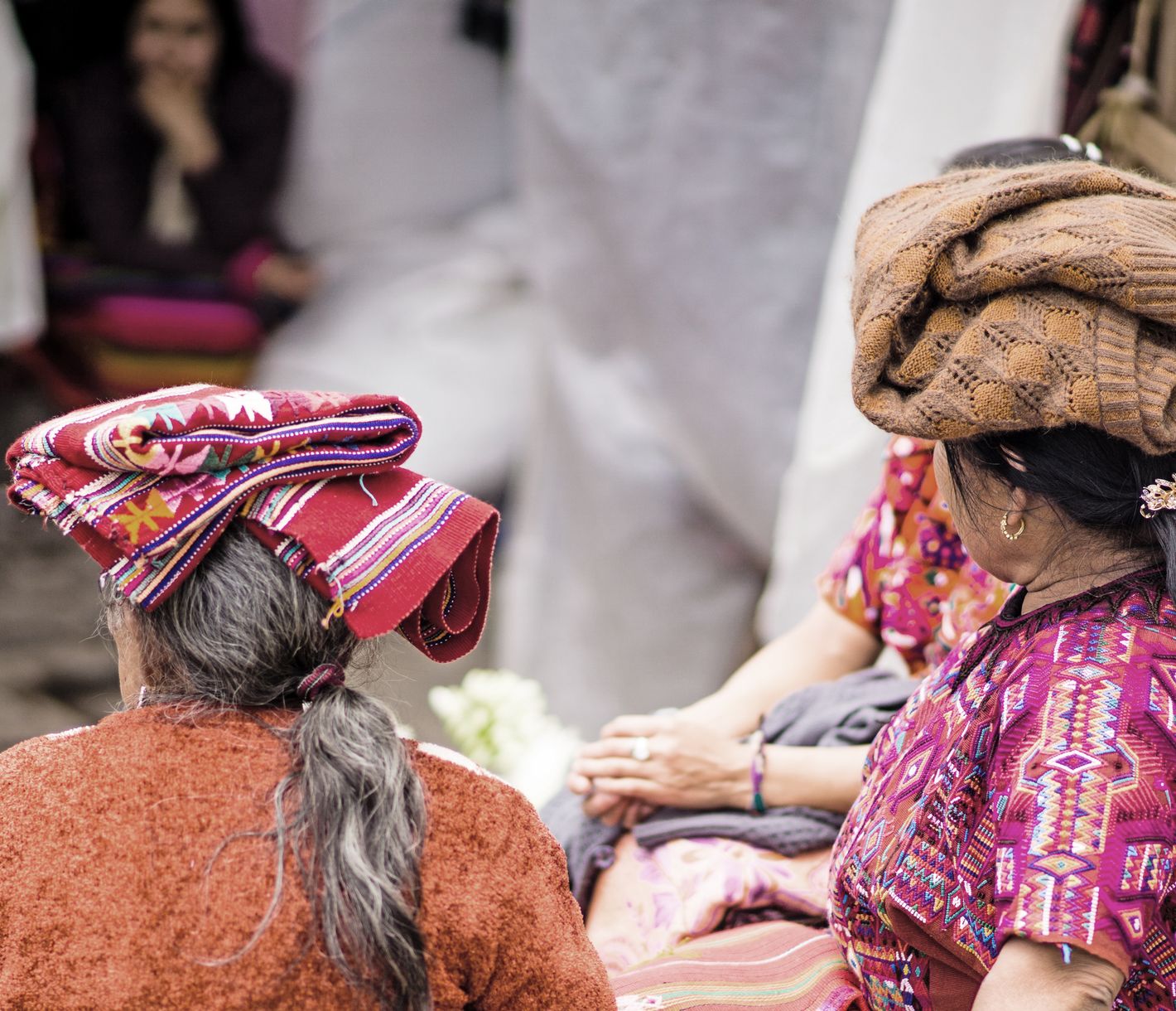 Dans les ruelles du marché de Chichicastenango, le plus grand d’Amérique Centrale