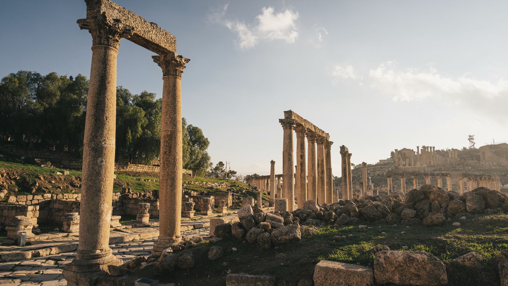 Prächtige Ruinen erinnern an vergangene Zeiten in Jerash.