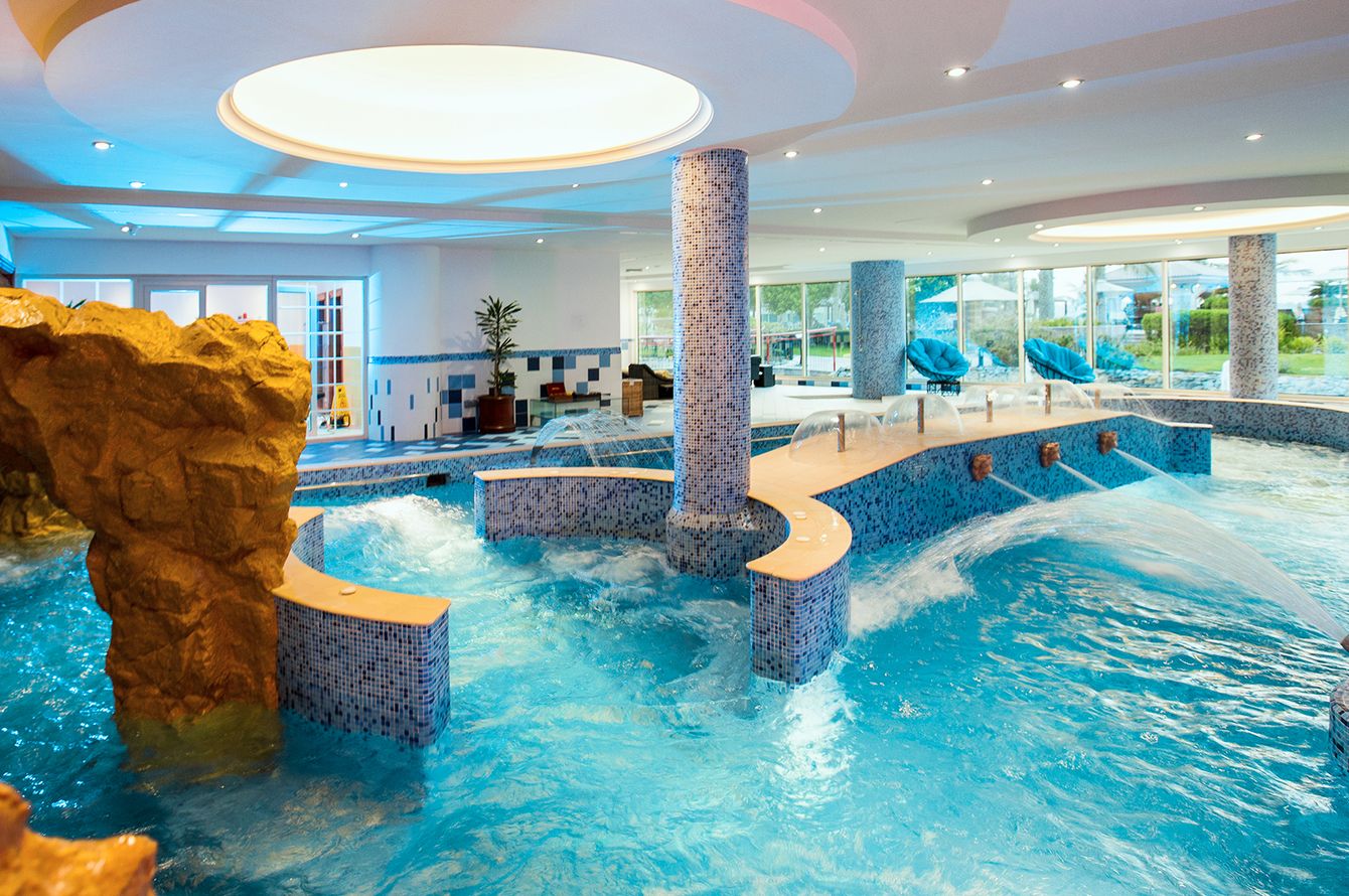 Piscine intérieure