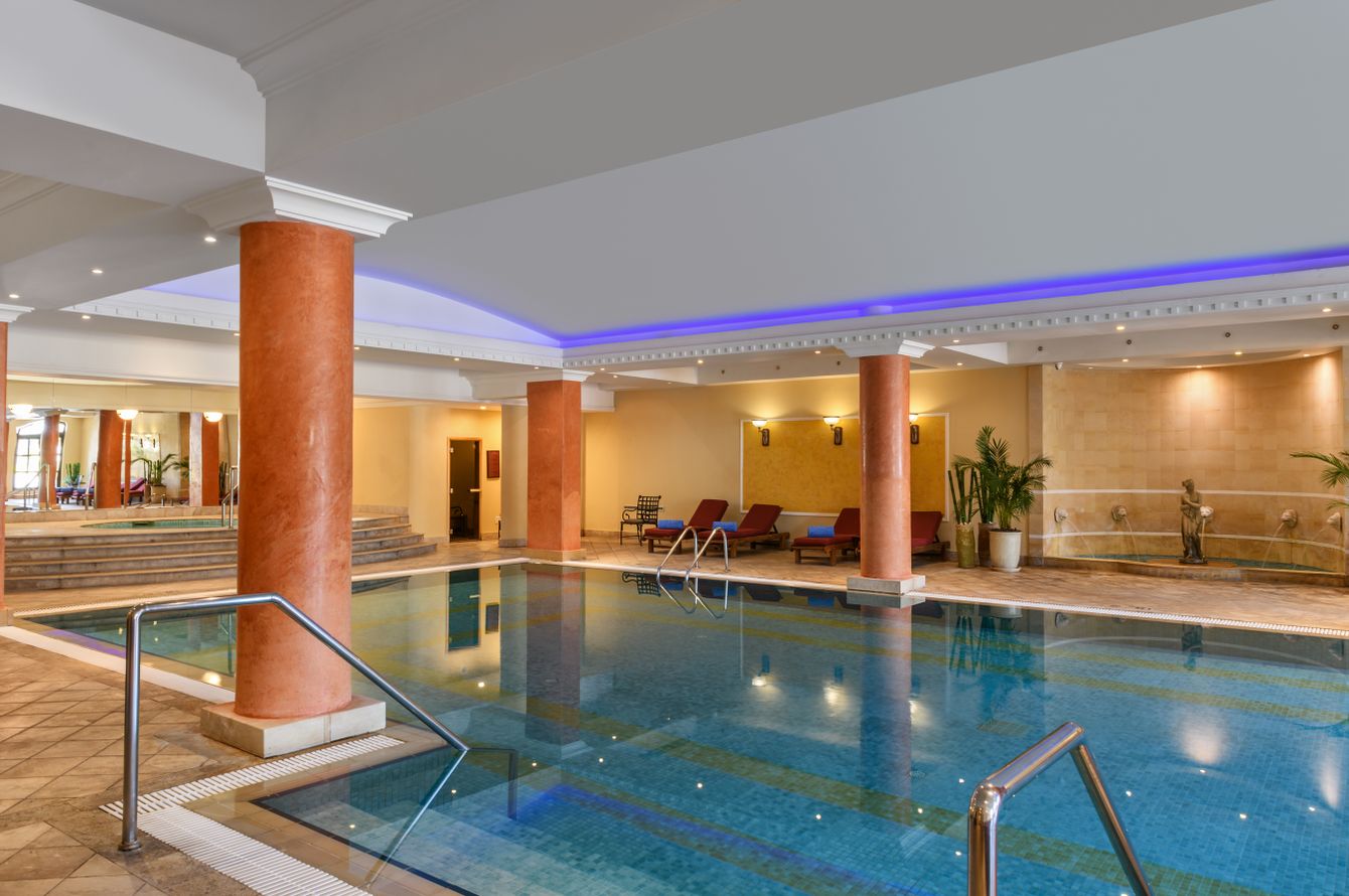 Piscine intérieure