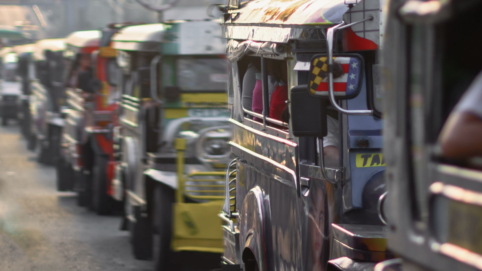 C’est en Jeepney que vous visitez la région de Banaue.