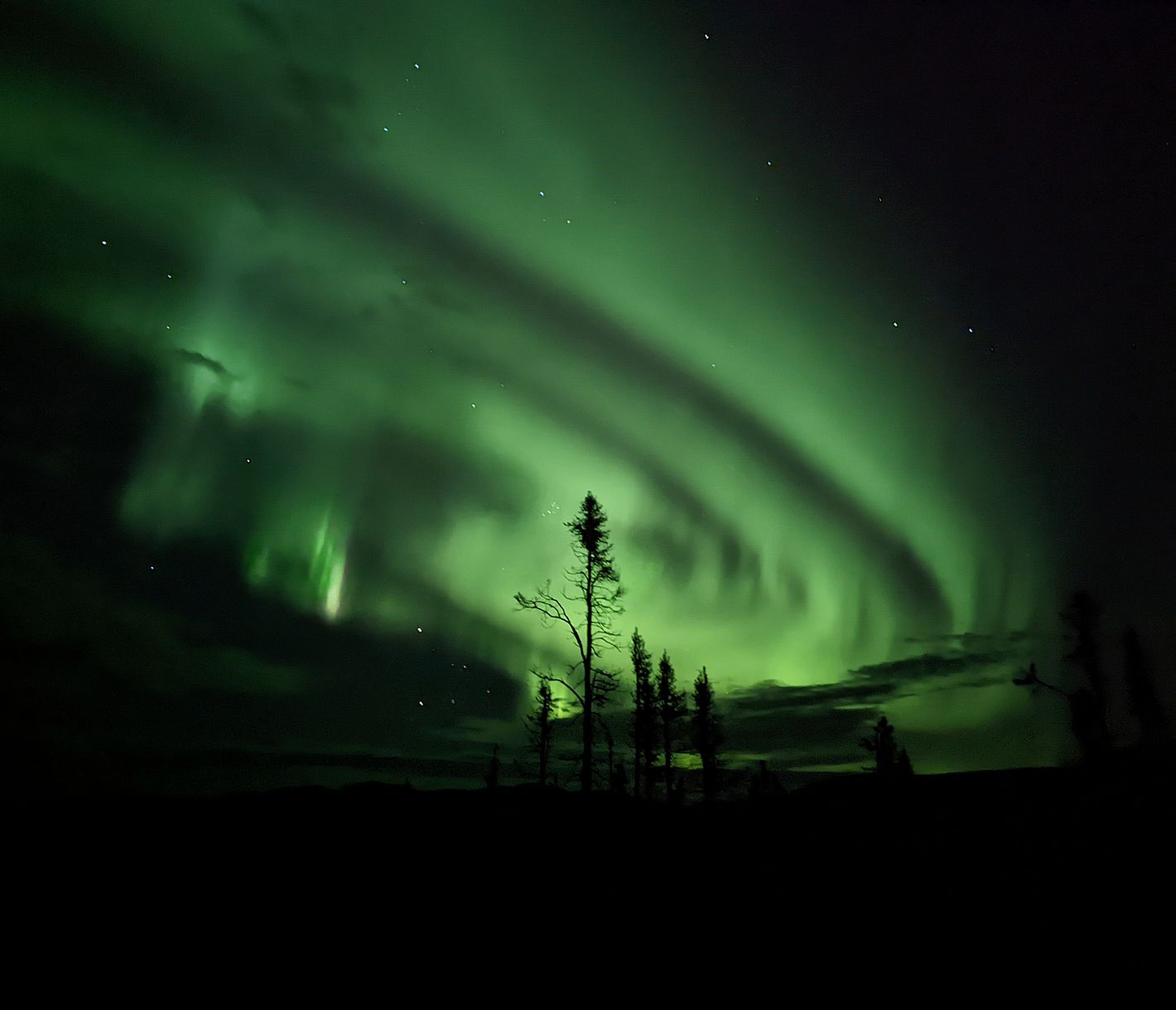Tanzendes Farbenspiel am Himmel