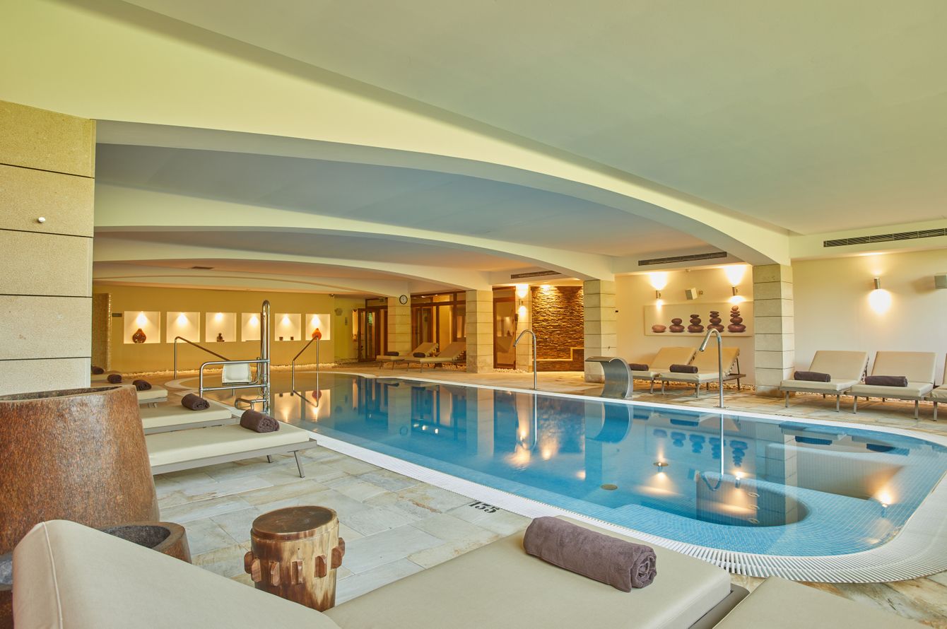 Piscine intérieure