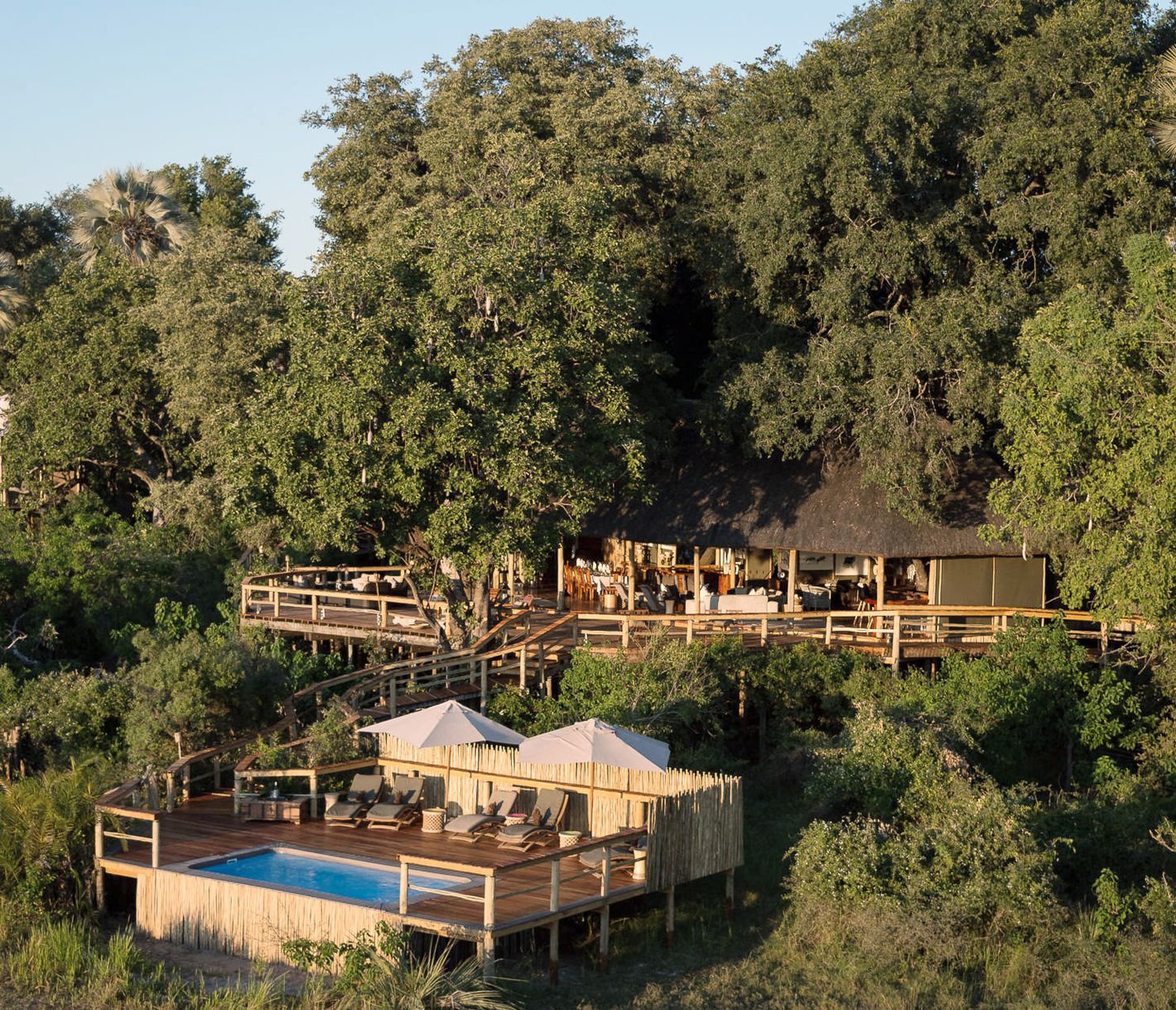 Kwetsani Camp: kleines und authentisches Camp mitten im Okavango-Delta