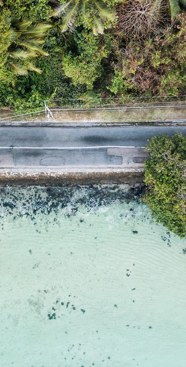 Route côtière à proximité d’Anse Royale et de Pointe au Sel au sud de Mahé