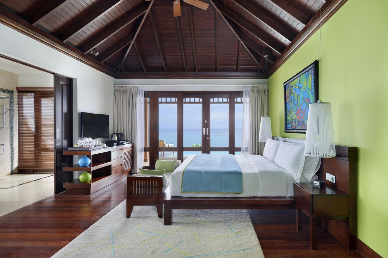 Villa Two Bedroom Oceanfront Pool