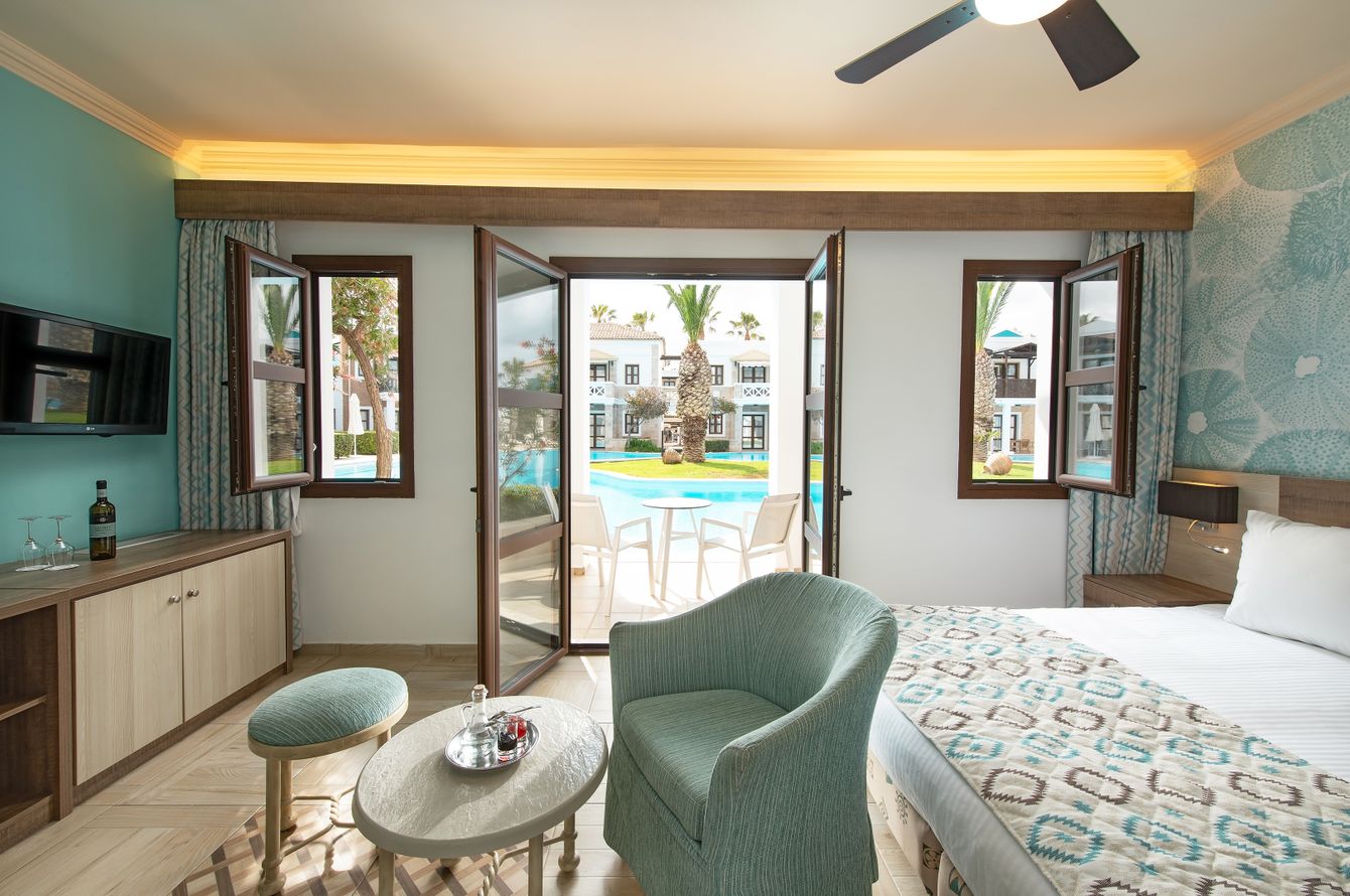 Bungalow Sharing Pool