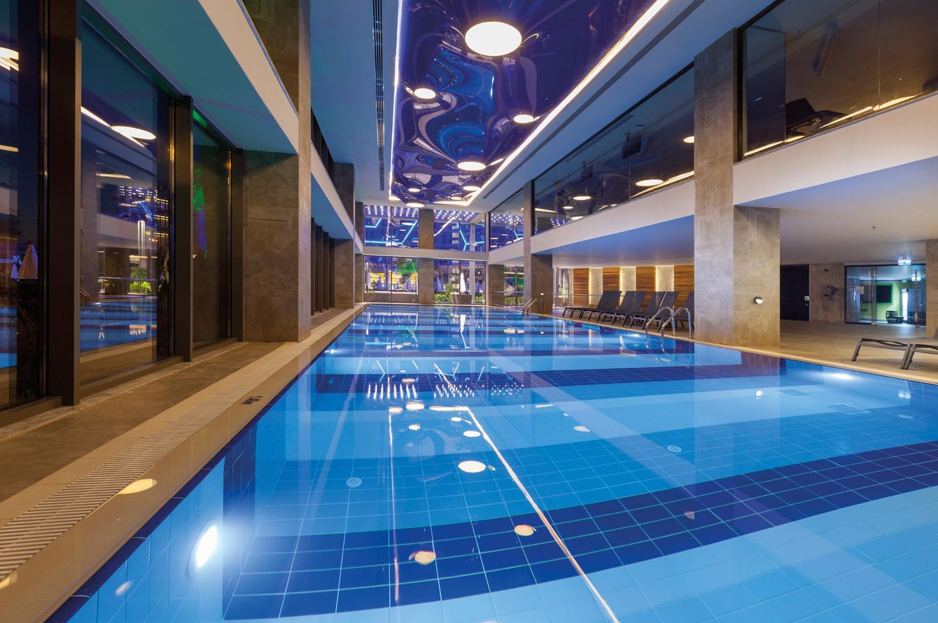 Piscine intérieure