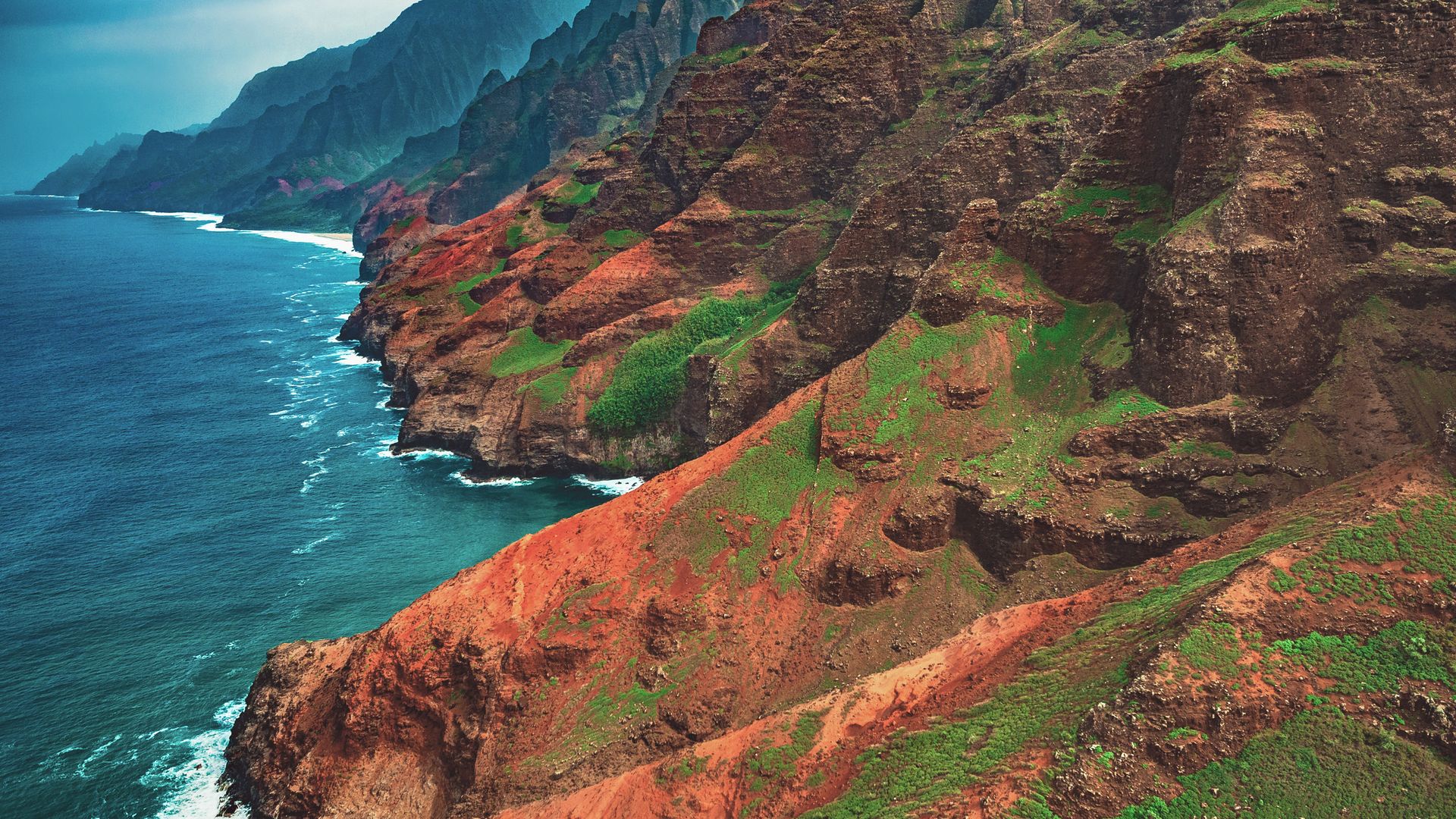 La Napali Coast sur Kauai est particulièrement fascinante vue du ciel.