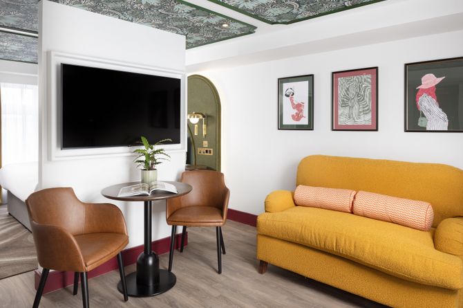 Suite