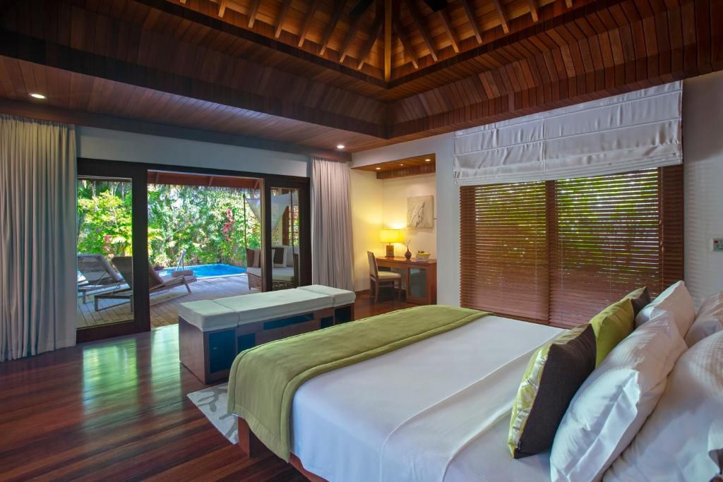 Baros Pool Villa
