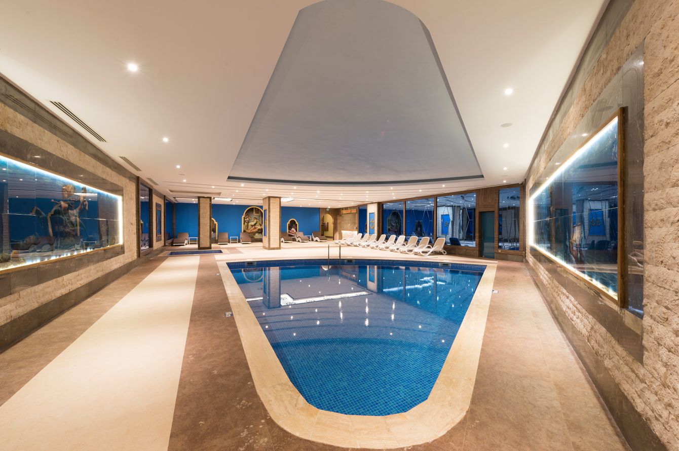Piscine intérieure