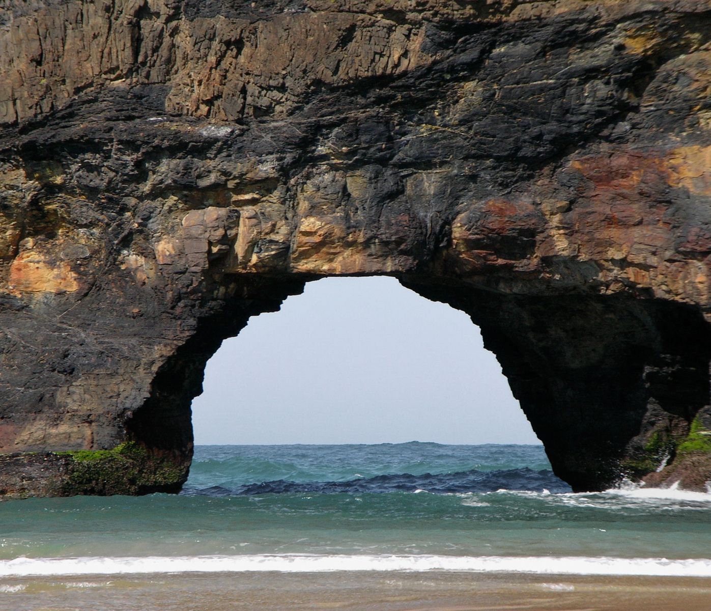 Das bekannte «Hole in the Wall» – zu Deutsch «Loch in der Wand» – bei Coffee Bay