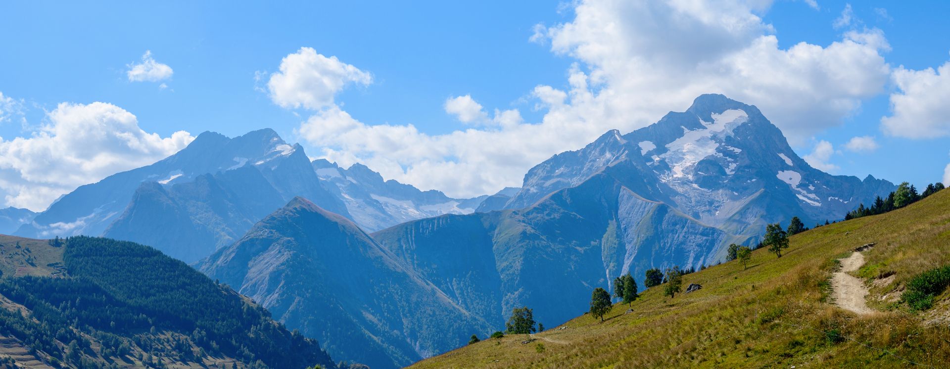 Wanderweg in den Bergen