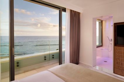  Panoramic Junior Suite