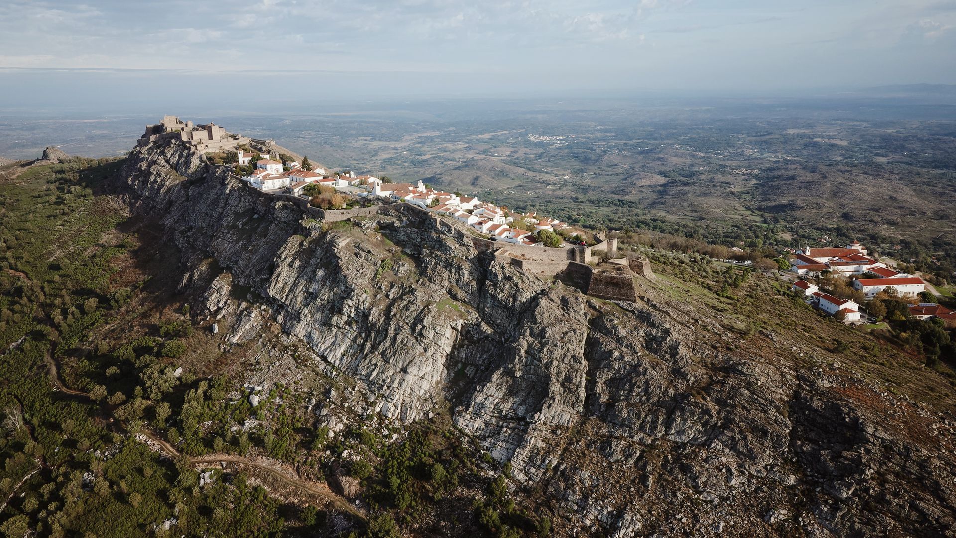 Marvão – Mittelalterliche Festungsstadt mit spektakulärer Bergkulisse