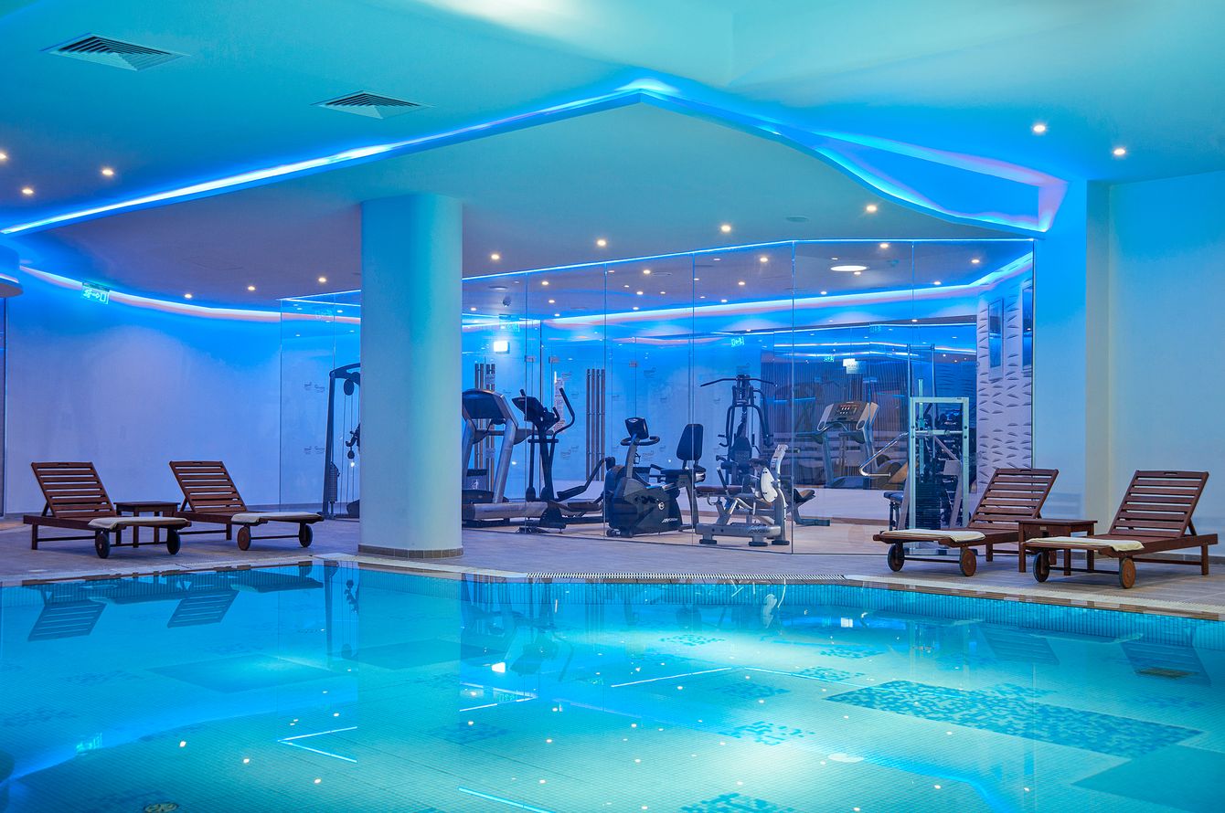 Piscine intérieure