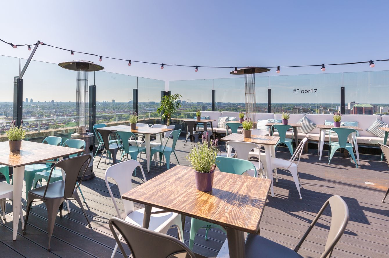 Rooftop-Bar