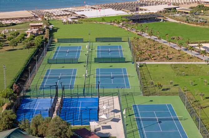 Tennis
