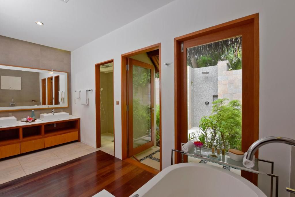 Baros Pool Villa