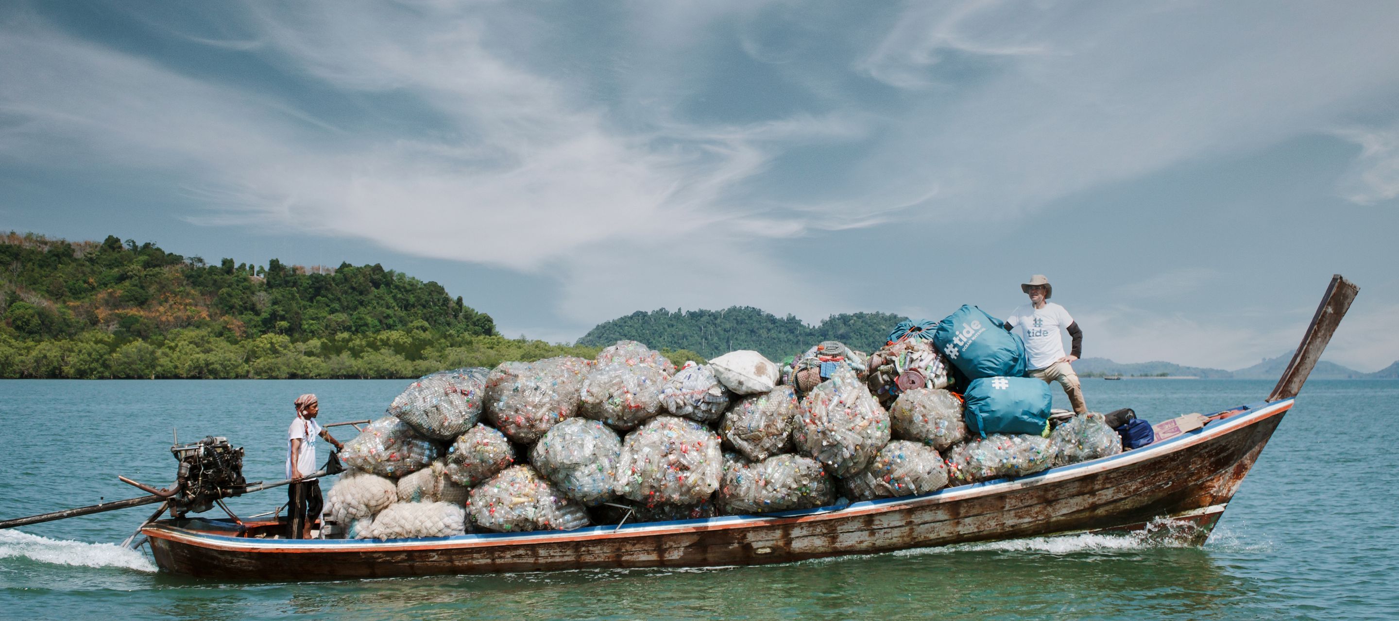 Transport des gesammelten Plastik in die Zentrale in Ranong.