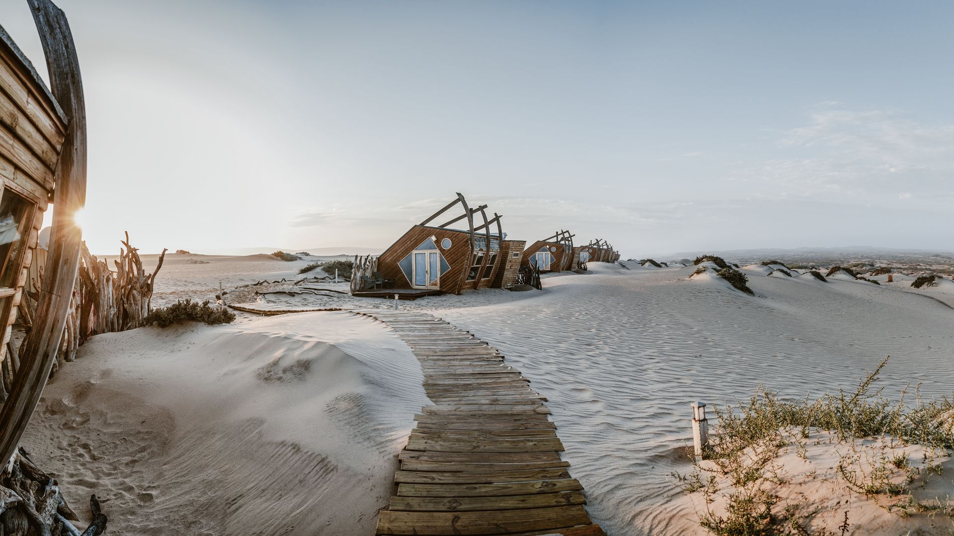 Die Shipwreck Lodge an der Skeleton Coast