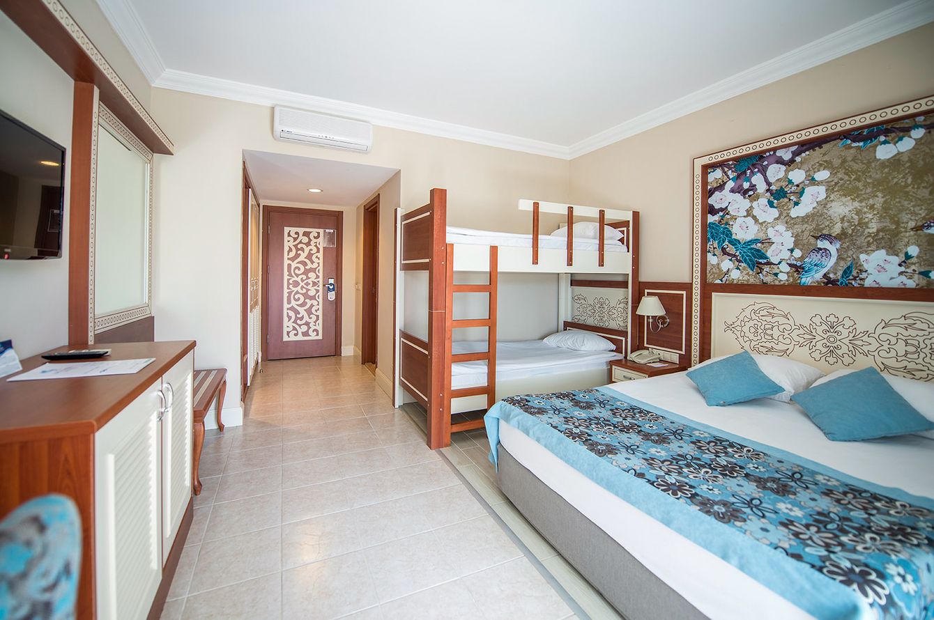 Chambre double avec lits superposés