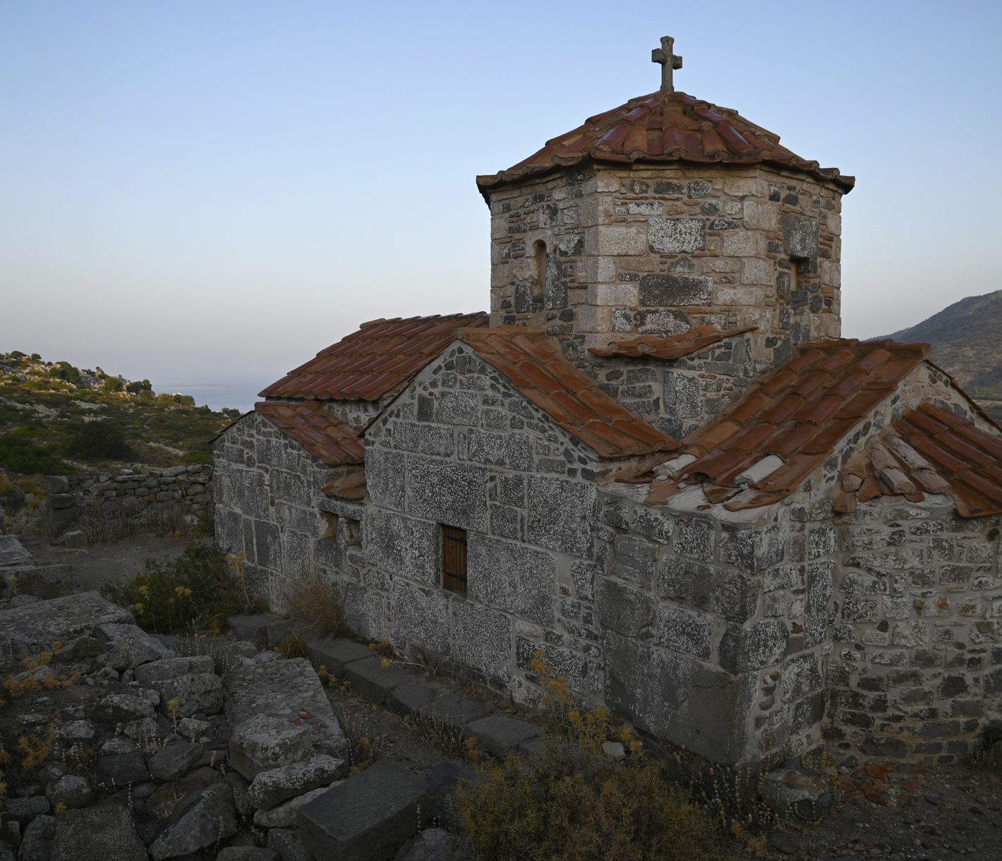 Byzantinische Kirche Taxiarches am Heiligtum des Ellanios Zeus