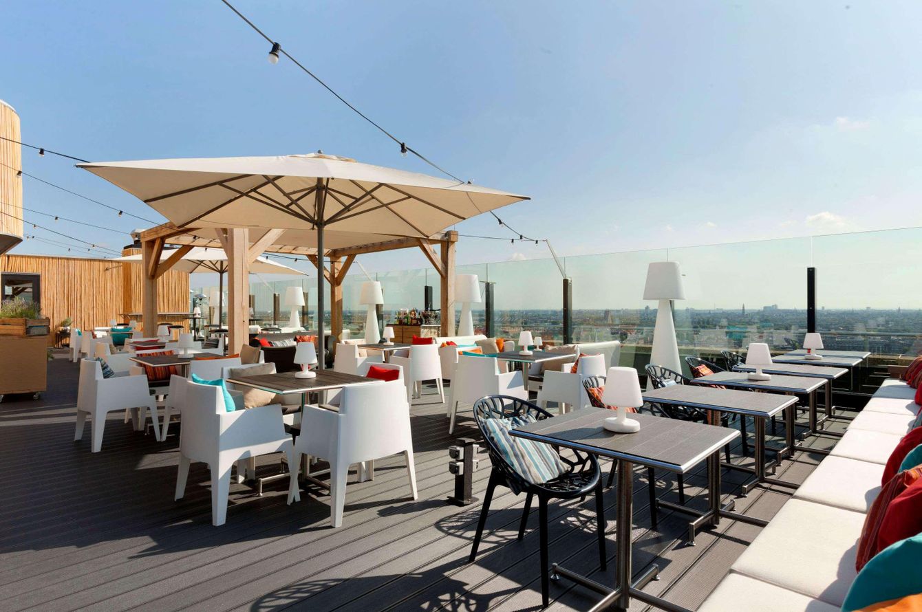 Rooftop-Bar