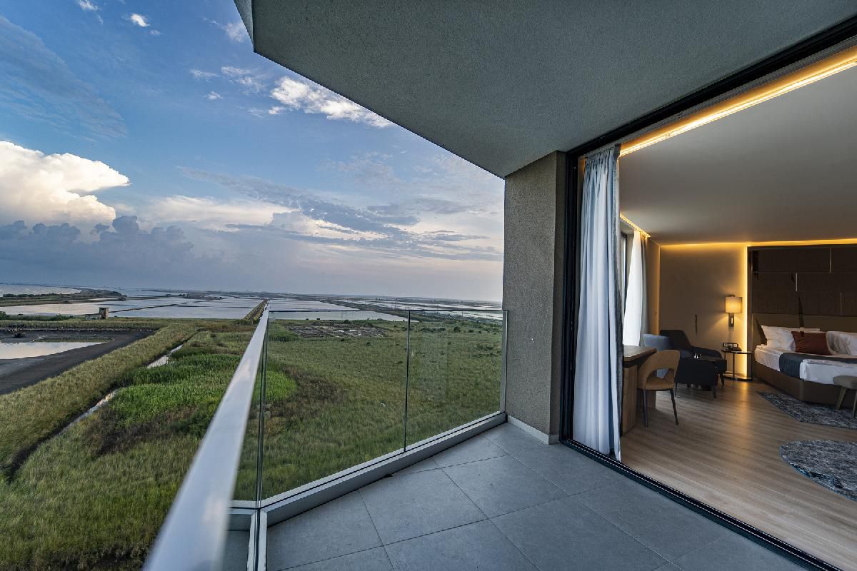 Corner Junior Suite