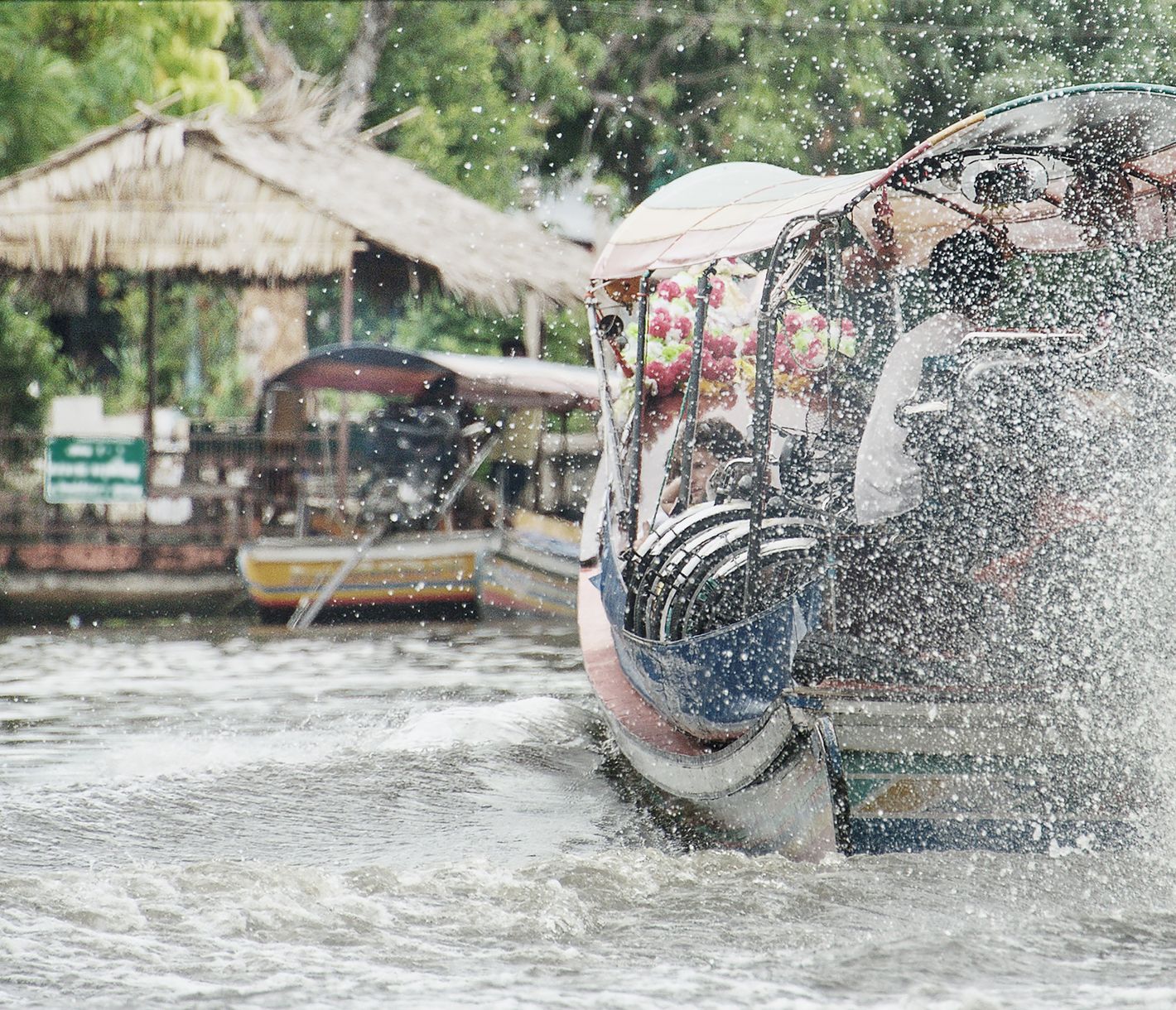 Bangkok mit seinen vielen Kanälen wird auch Venedig des Ostens genannt.