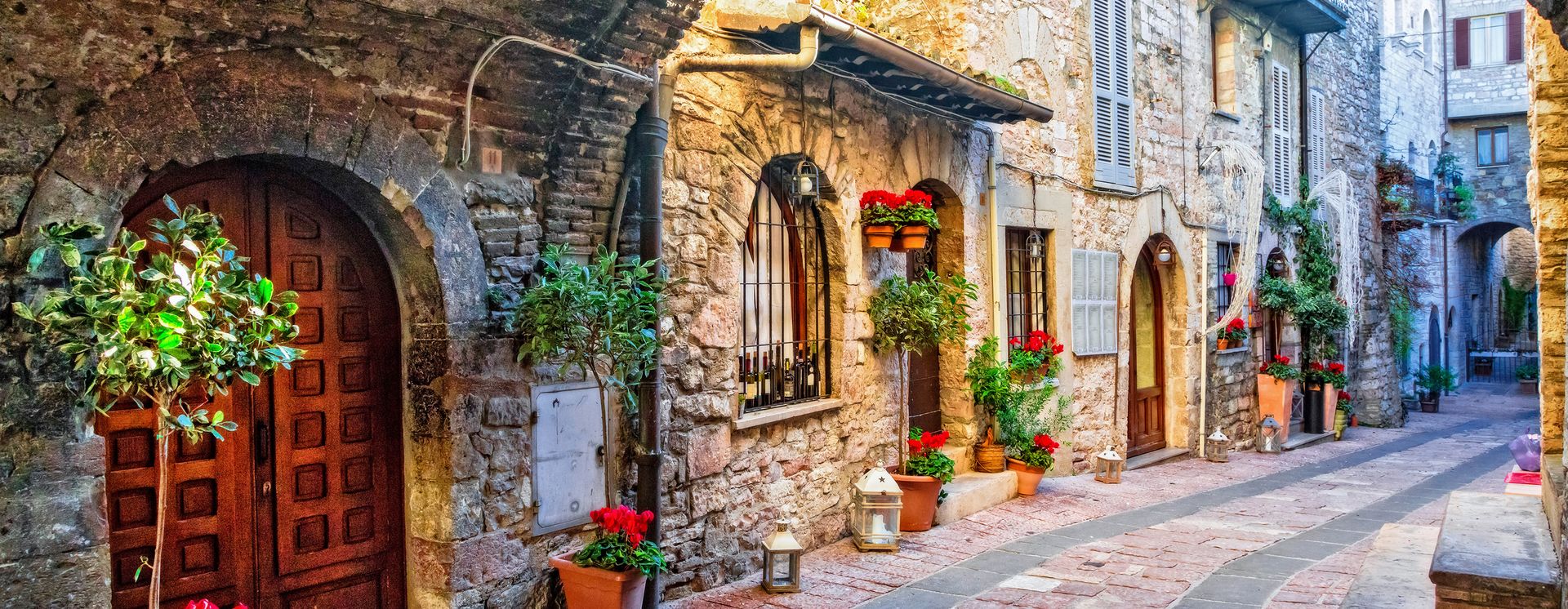 Hübsch dekorierte Strasse in Umbrien