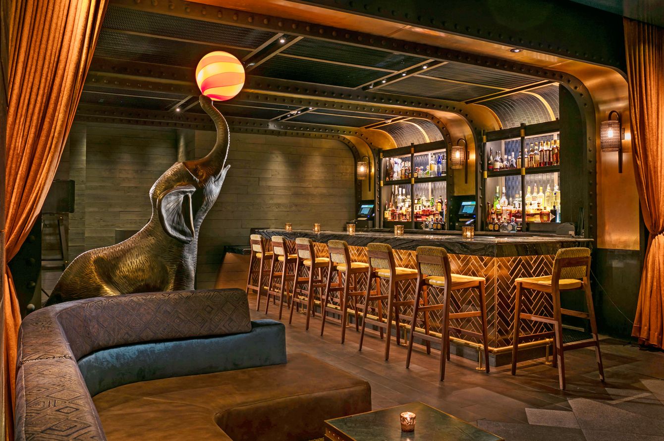 Bar