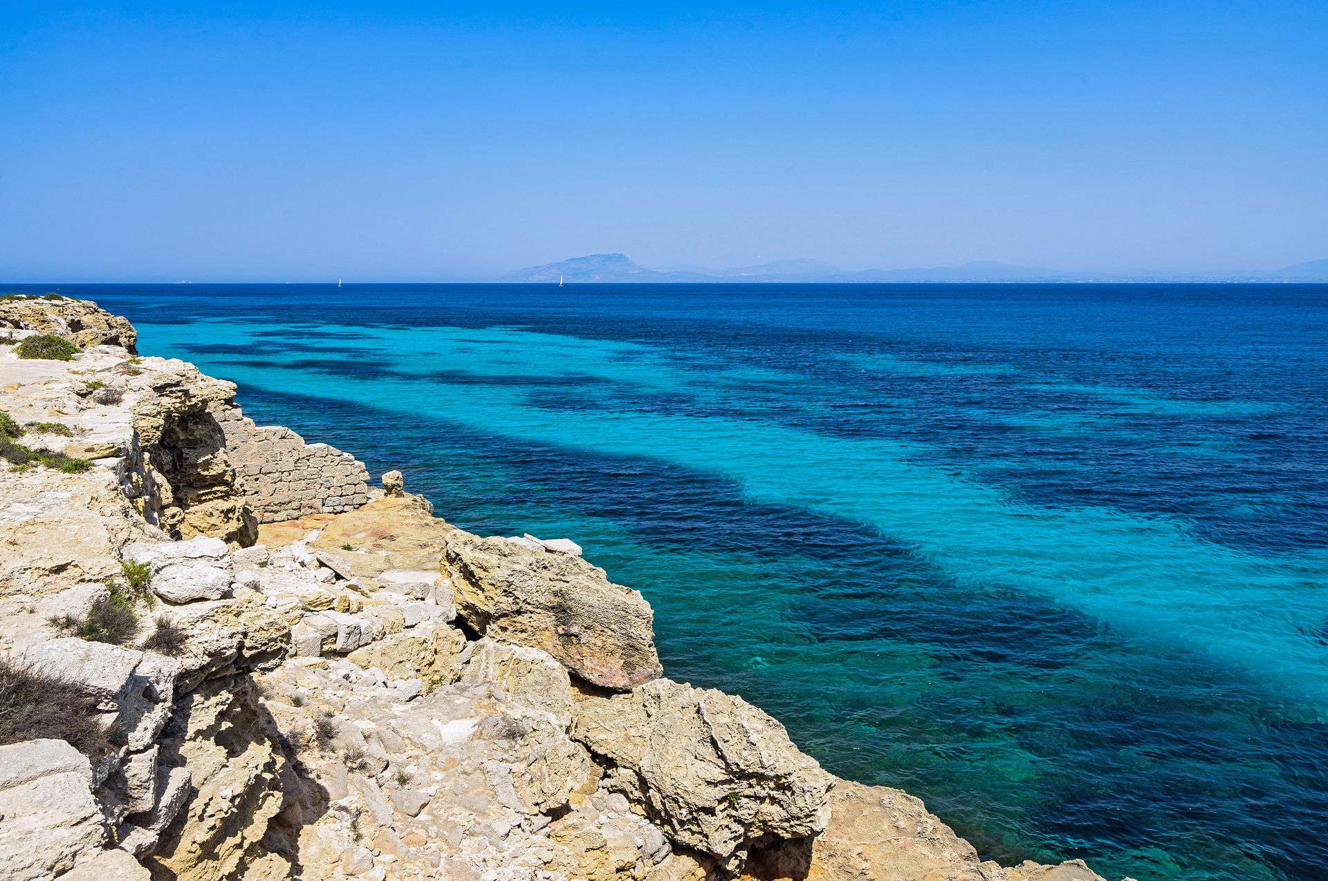 Felsige Küste vor Marsala