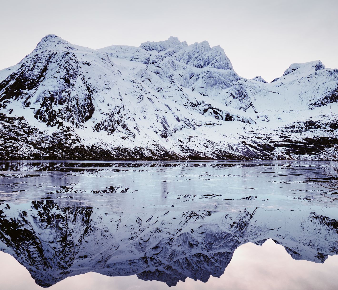 Panorama enneigé, non loin de Svolvær, dans les Lofoten