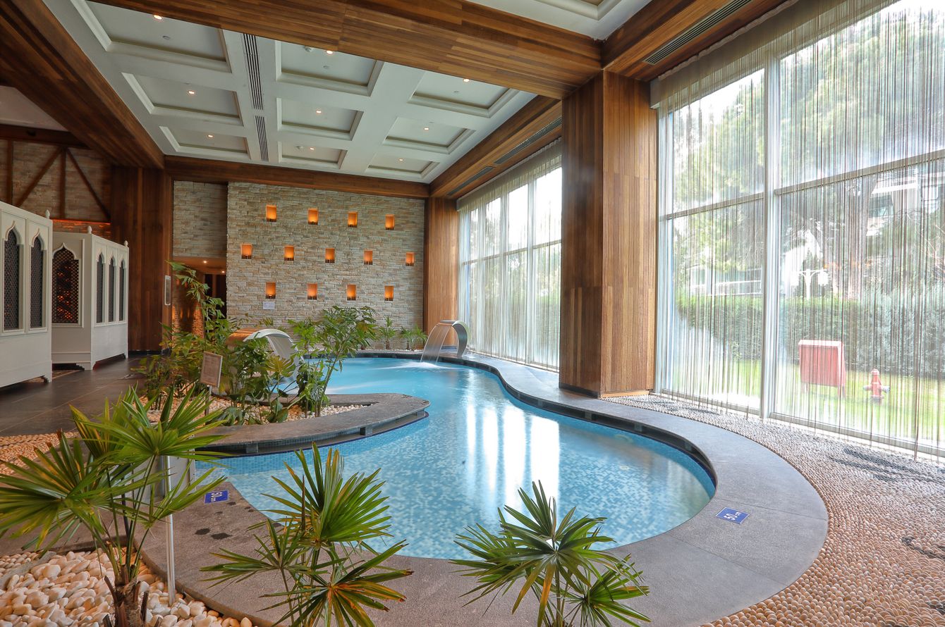 Piscine intérieure