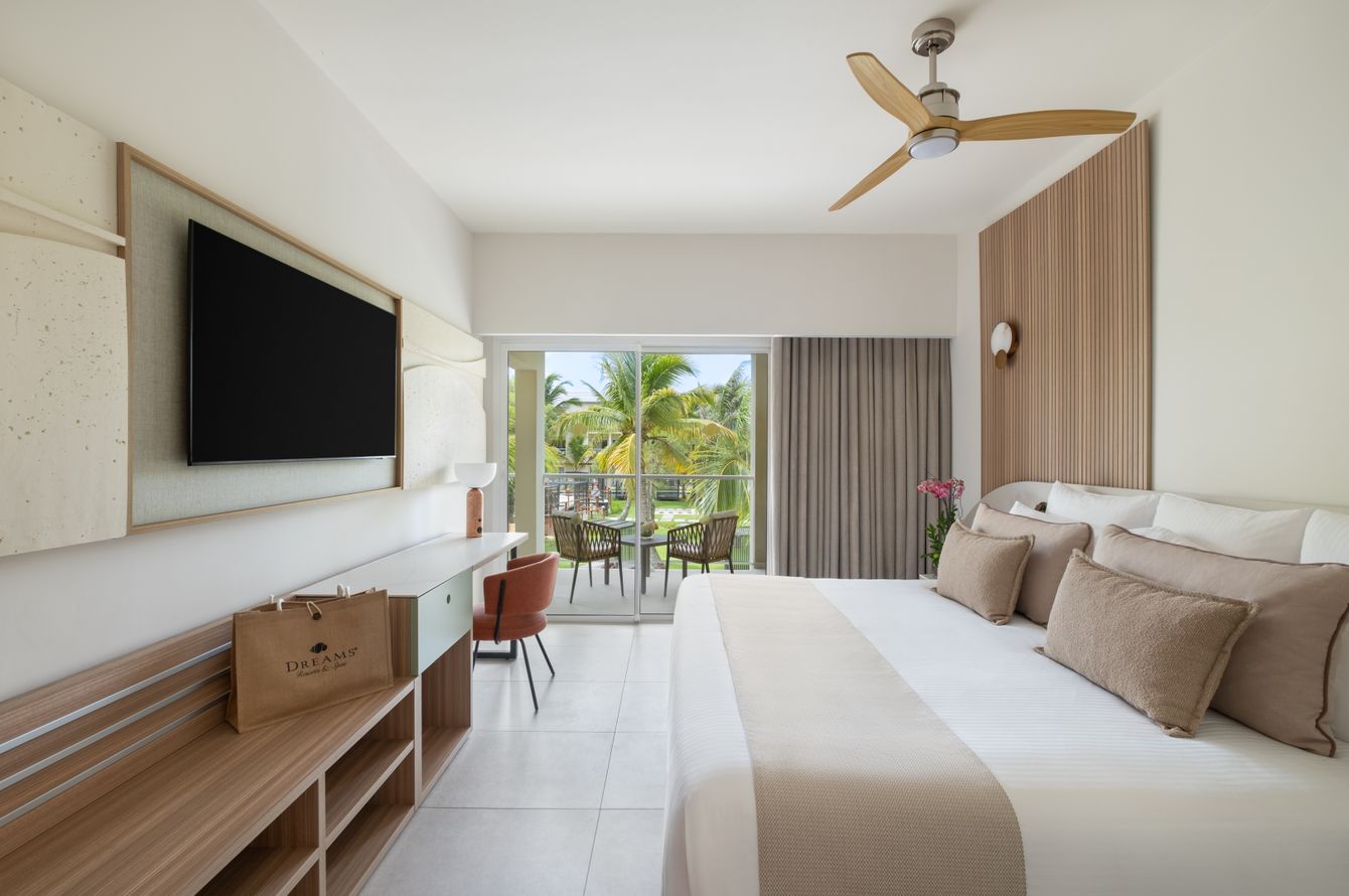 Preferred Club Premium Suite