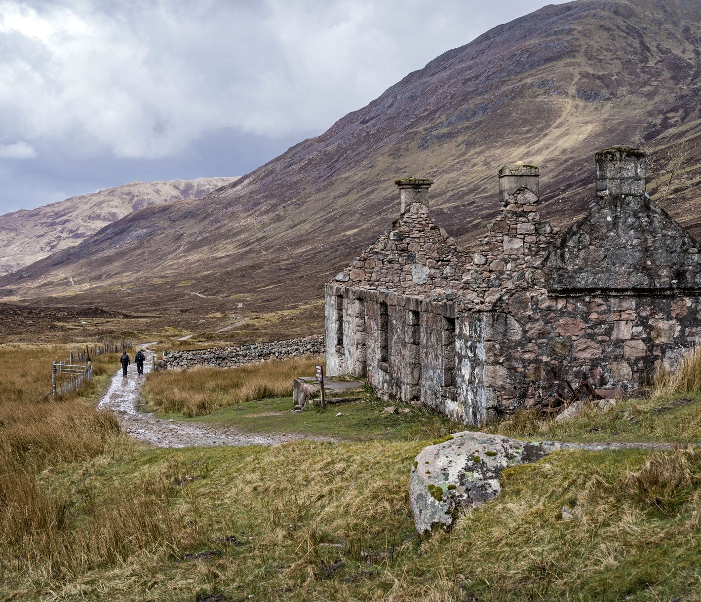 Die Hügel rund um Ben Nevis