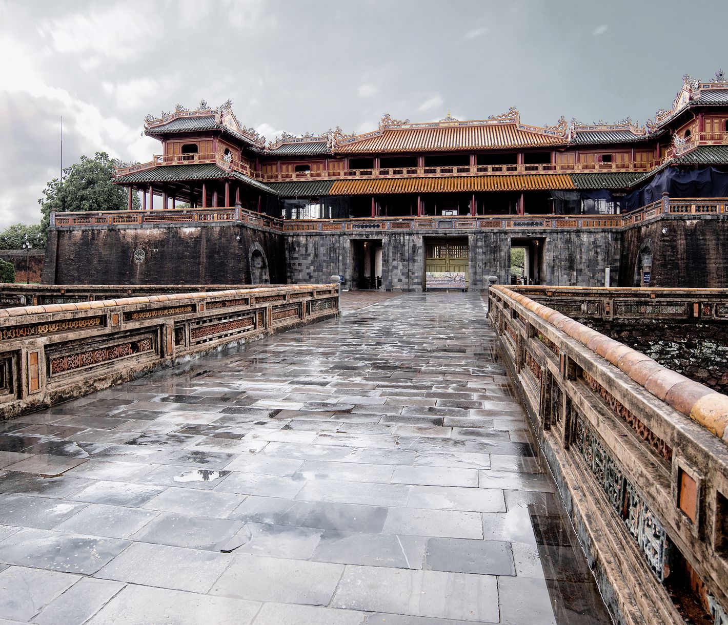 Eines der Wahrzeichen von Hue: die Zitadelle, die auch die Verbotene Stadt beheimatet.