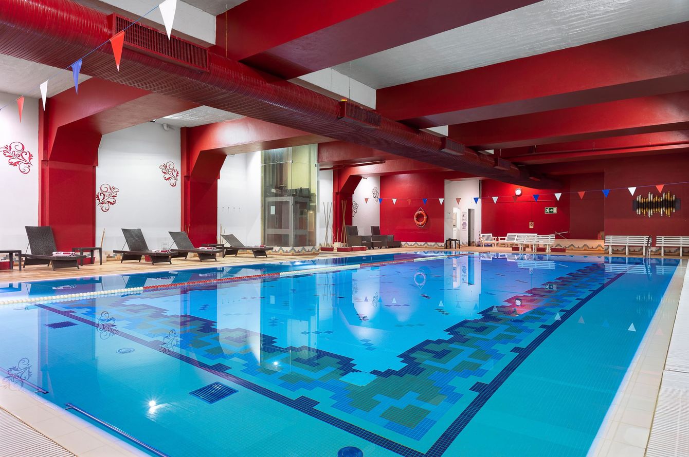 Piscine intérieure