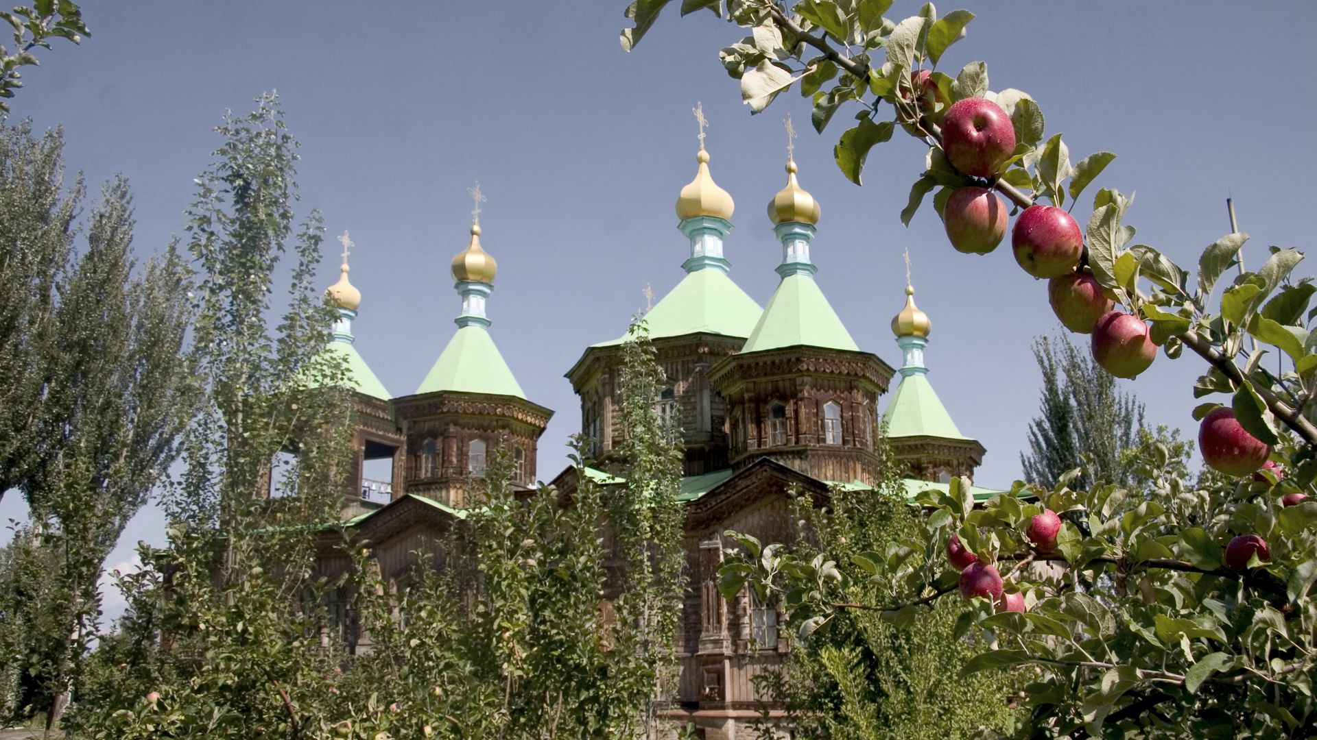 L’histoire de la cathédrale orthodoxe de Karakol est chaotique.