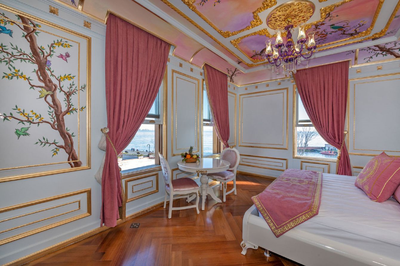 Suite Mansion